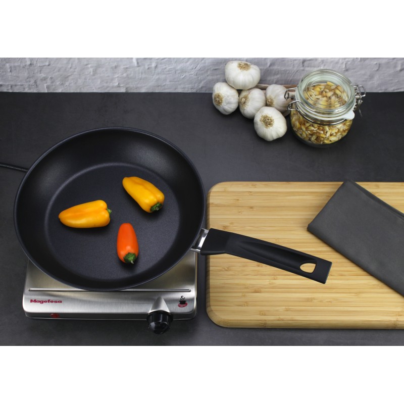 Cacerola Fierro Redonda Azul Oscuro 30cm Staub Cacerola Fierro Redonda Azul Oscuro 30cm Staub