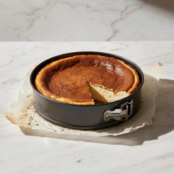 Molde Bizcocho 24Cm Con Base Desmontable Fta