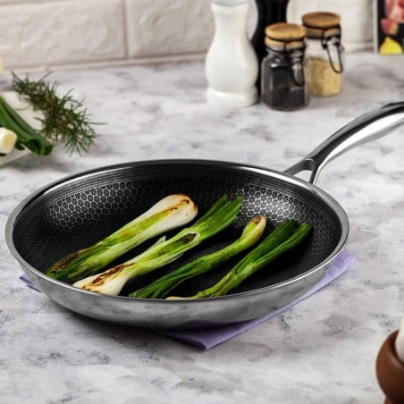 Sartén 24 cm Bee Roichen antiadherente para cocinar sano sin aceite vegetales frescos en sartén.