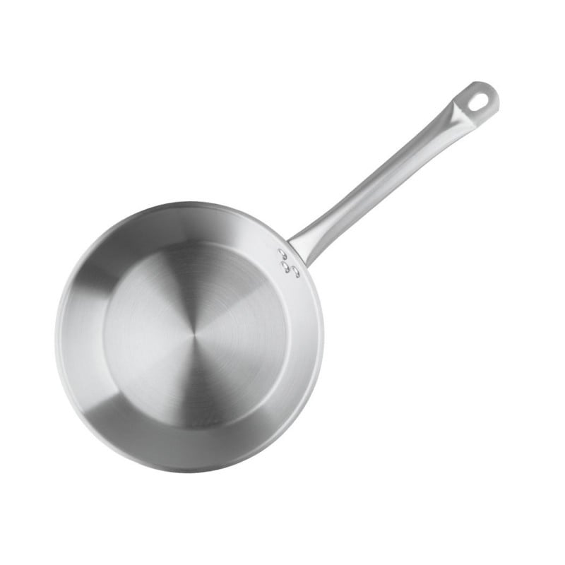 Sartén 26cm Acero Wolfen, utensilio cocina profesional, alta calidad, durabilidad, diseño elegante, ideal para cocinas chilenas.
